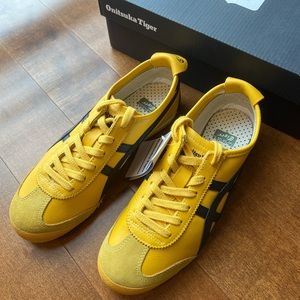 SOLD | NWT Onitsuka Tiger Mexico 66 in yellow / black US Mens 6.5 / Womens 8